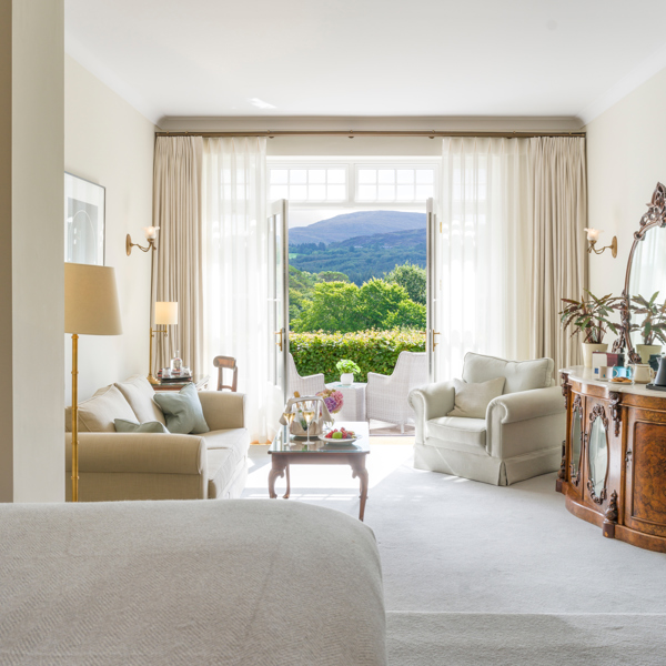PARK SUITE